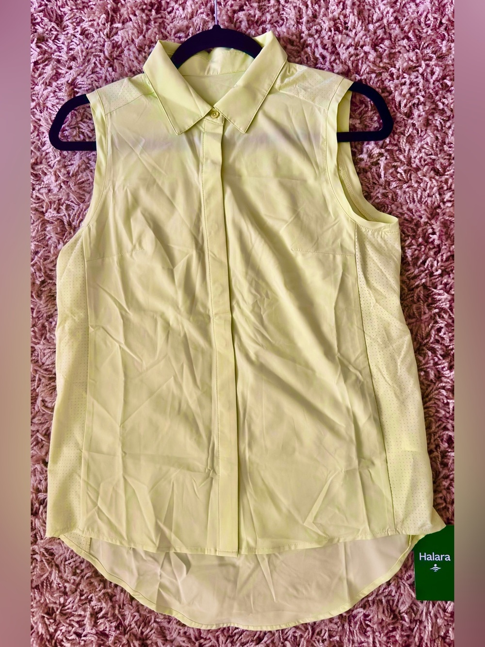 NWT- HALARA Sleeveless Collared Button-Front Blouse in Lime green